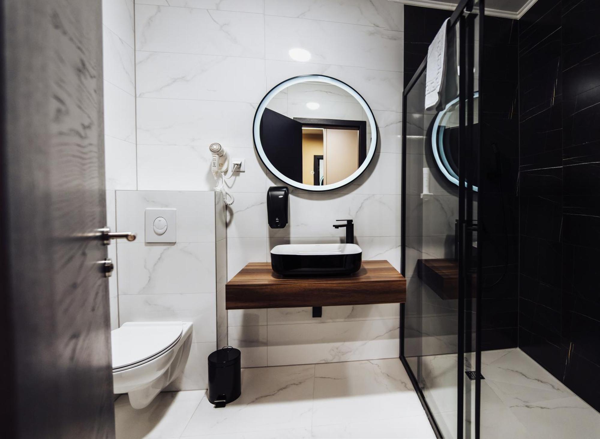 Hotel Brcko Gas Sarajevo Lukavica Стая снимка