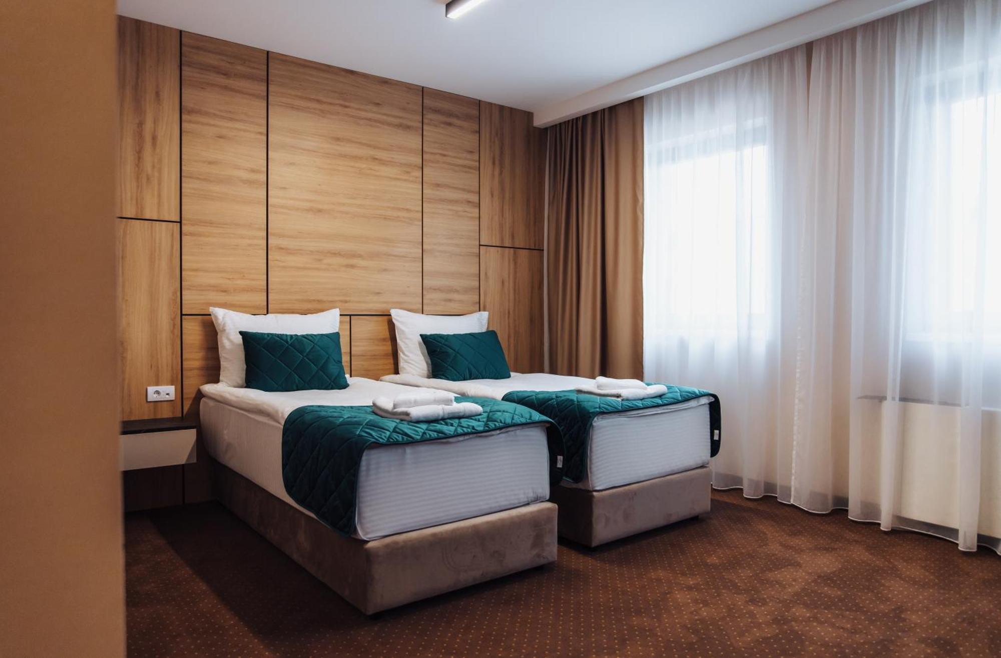Hotel Brcko Gas Sarajevo Lukavica Екстериор снимка