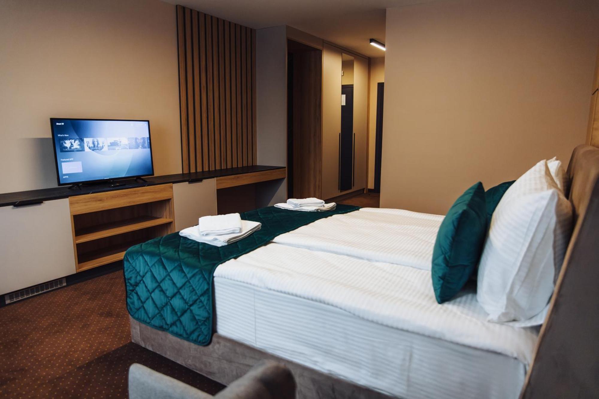 Hotel Brcko Gas Sarajevo Lukavica Екстериор снимка