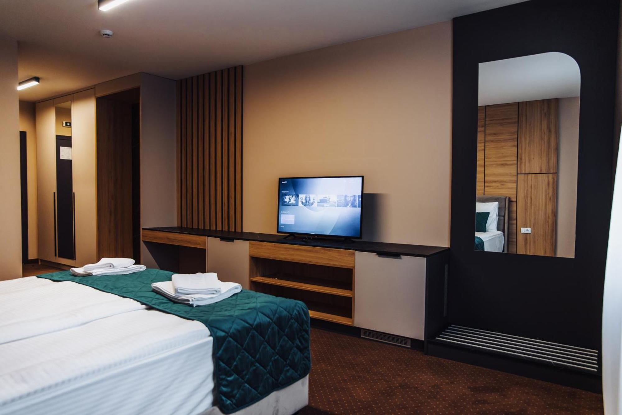 Hotel Brcko Gas Sarajevo Lukavica Екстериор снимка