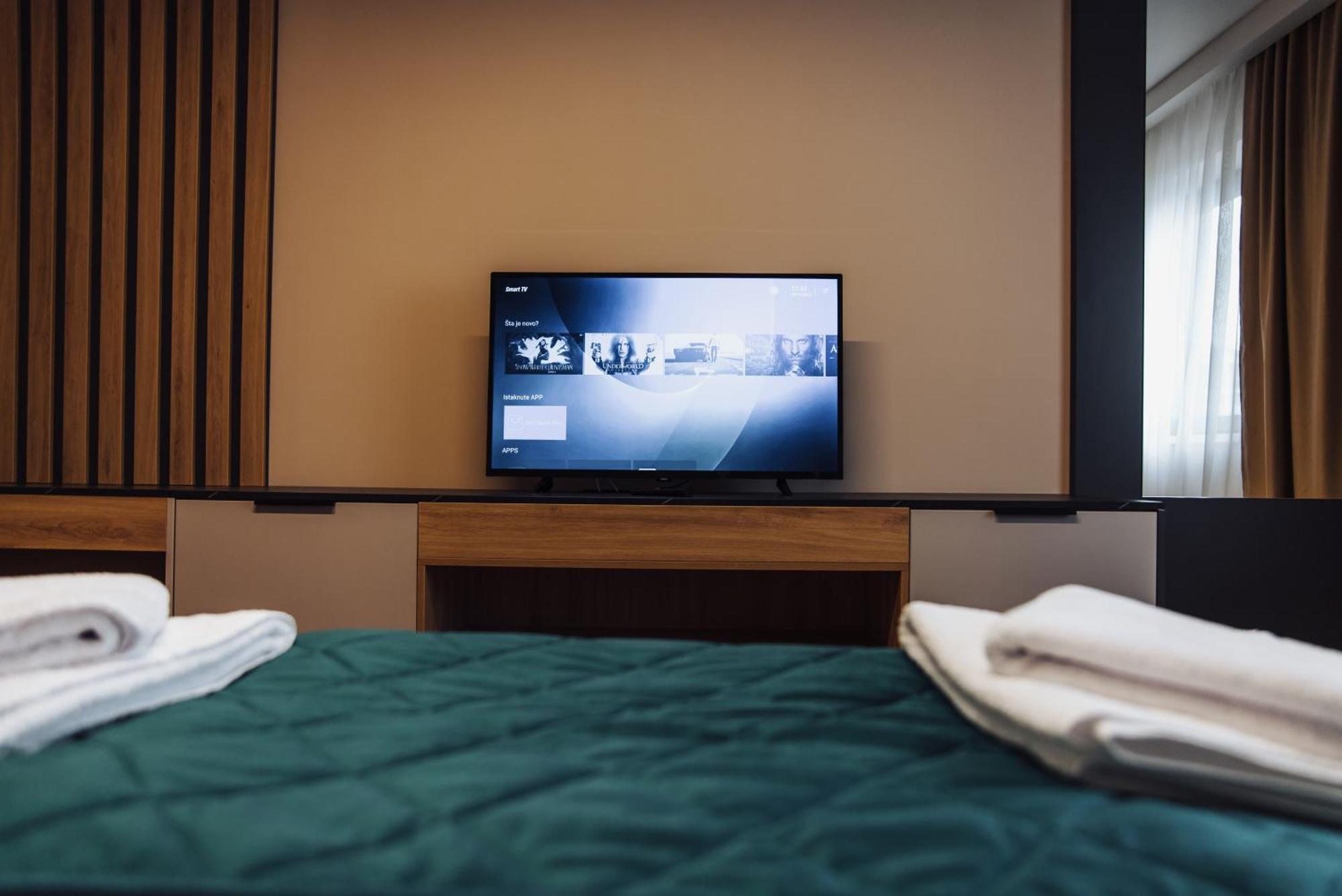 Hotel Brcko Gas Sarajevo Lukavica Екстериор снимка